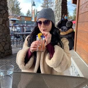 Meet your Posher, Christine